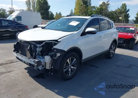 2018 Toyota Rav4 Xle из США, поврежденный, VIN JTMWFREV9JJ207869